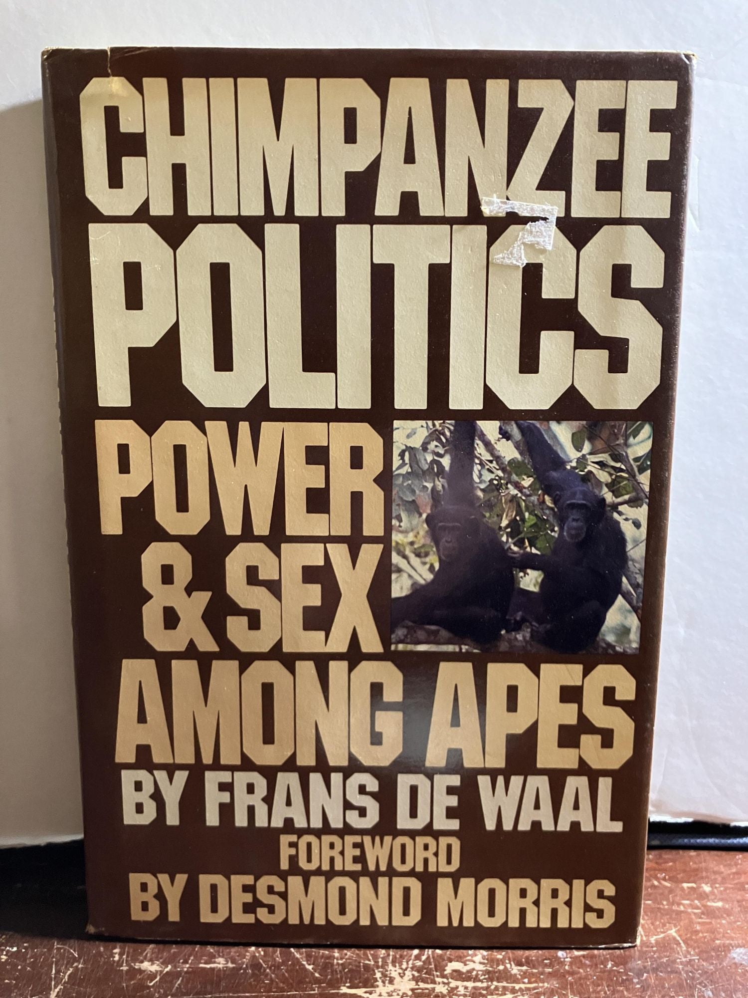 Chimpanzee Politics: Power and Sex Among Apes by Frans De Waal on Chamblin  Bookmine