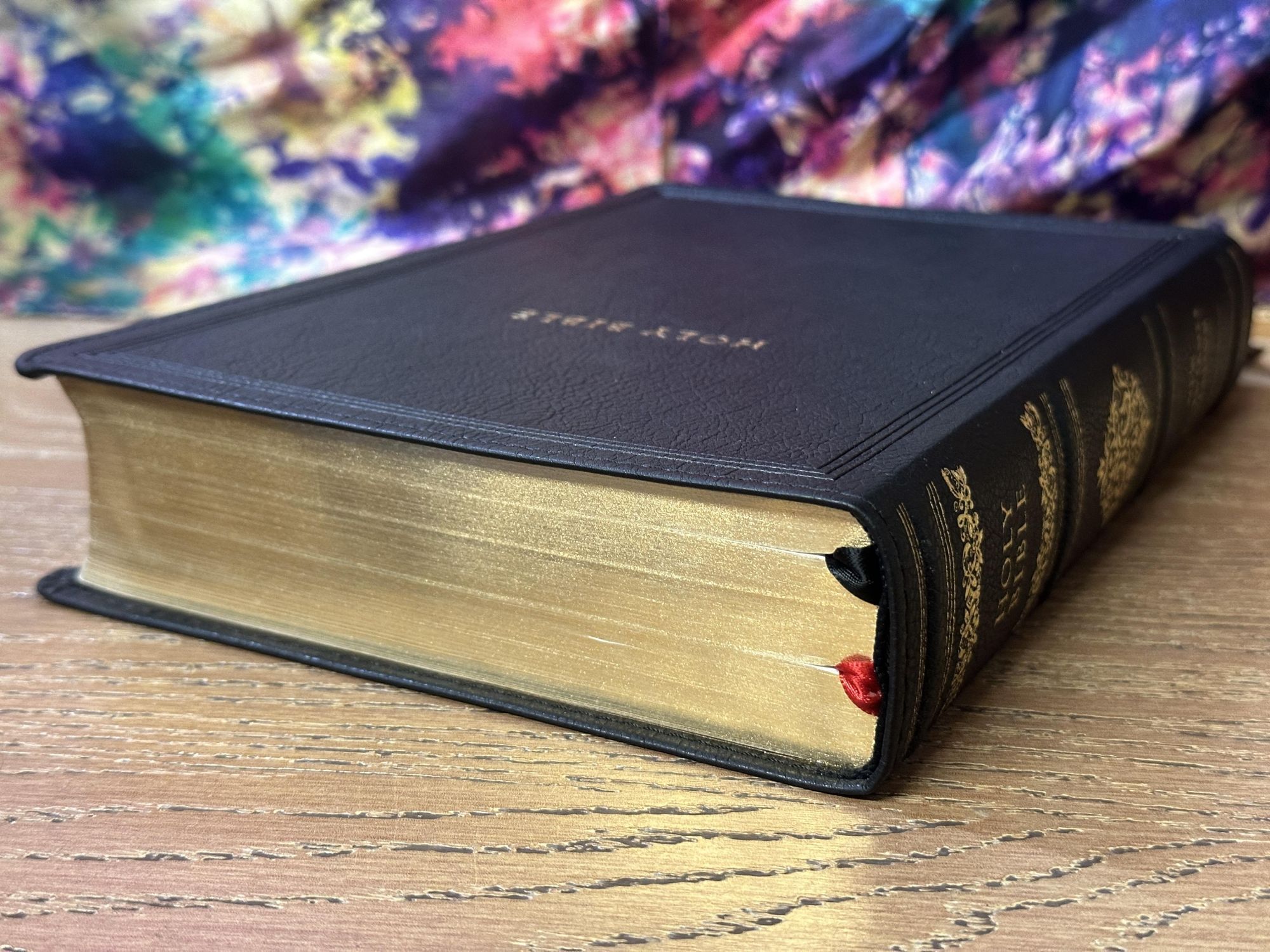 The Holy Bible - New King James Version Sovereign Collection Wide ...