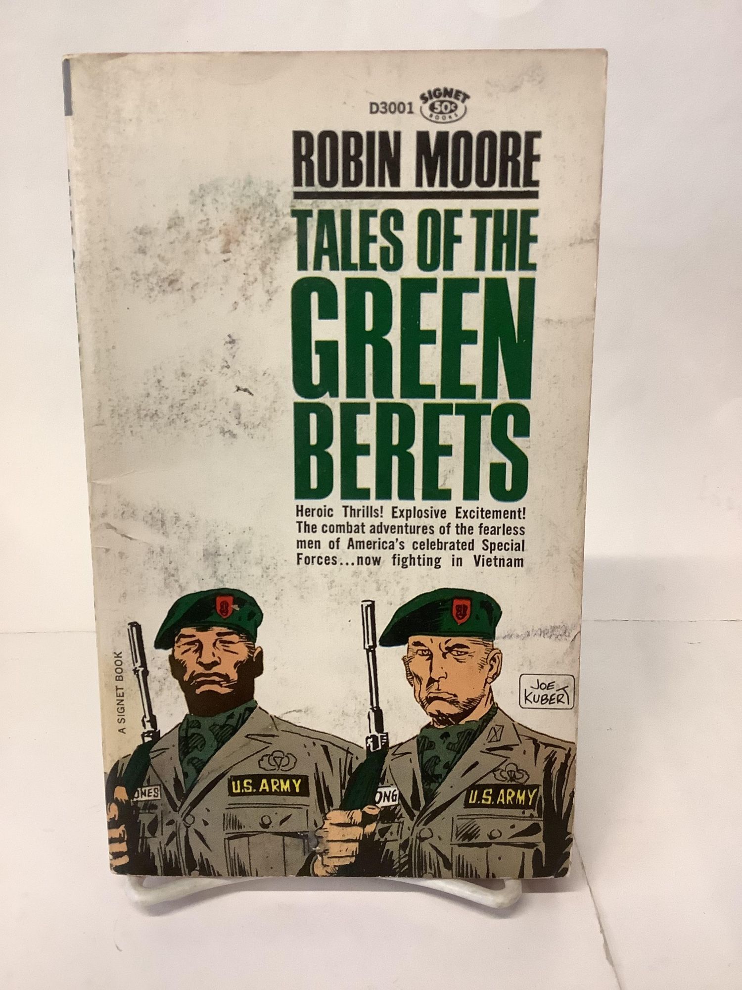 Tales of the Green Berets; D3001 | Robin Moore | 1st ptg