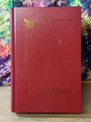 Item #115605 Hearts in Atlantis (Stephen King Red Library). Stephen King