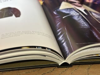 Tom Ford: The Modern Luxury Series, English and German translation