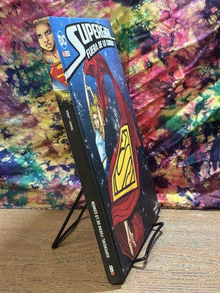 Supergirl: Fuera de lo Com&uacute;n