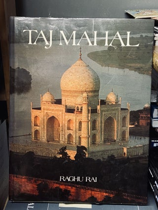 Item #69079 Taj Mahal. Raghu Rai