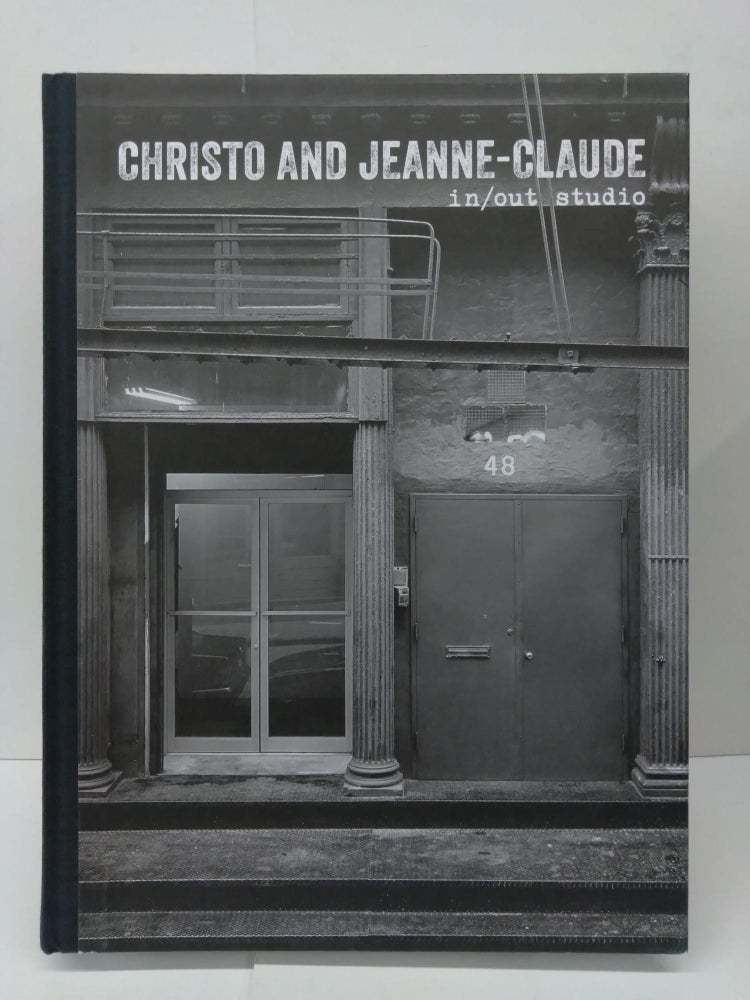 Item #73028 Christo and Jeanne-Claude: In/Out Studio. Matthias Koddenberg.