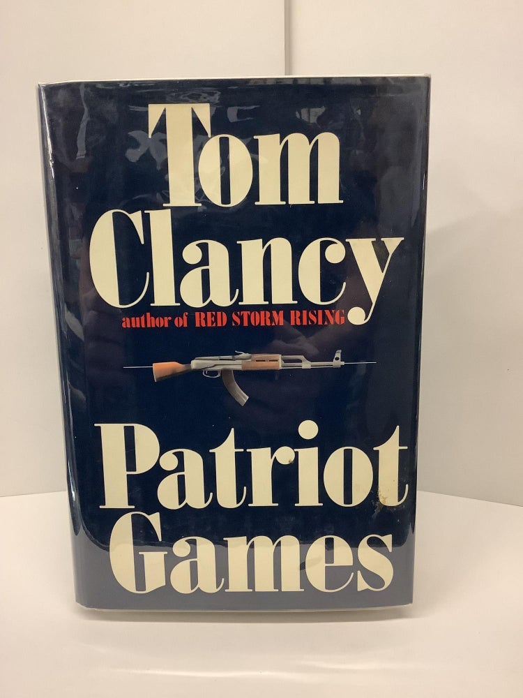 Item #78152 Patriot Games. Tom Clancy.