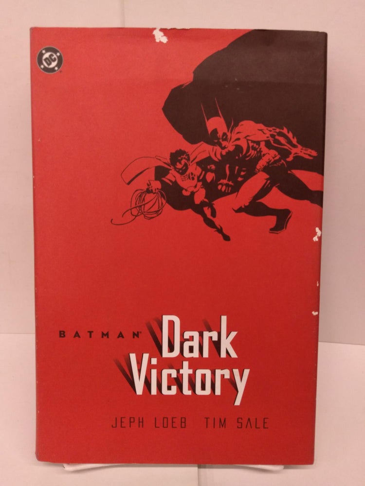 Item #78946 Batman: Dark Victory. Jeph Loeb.