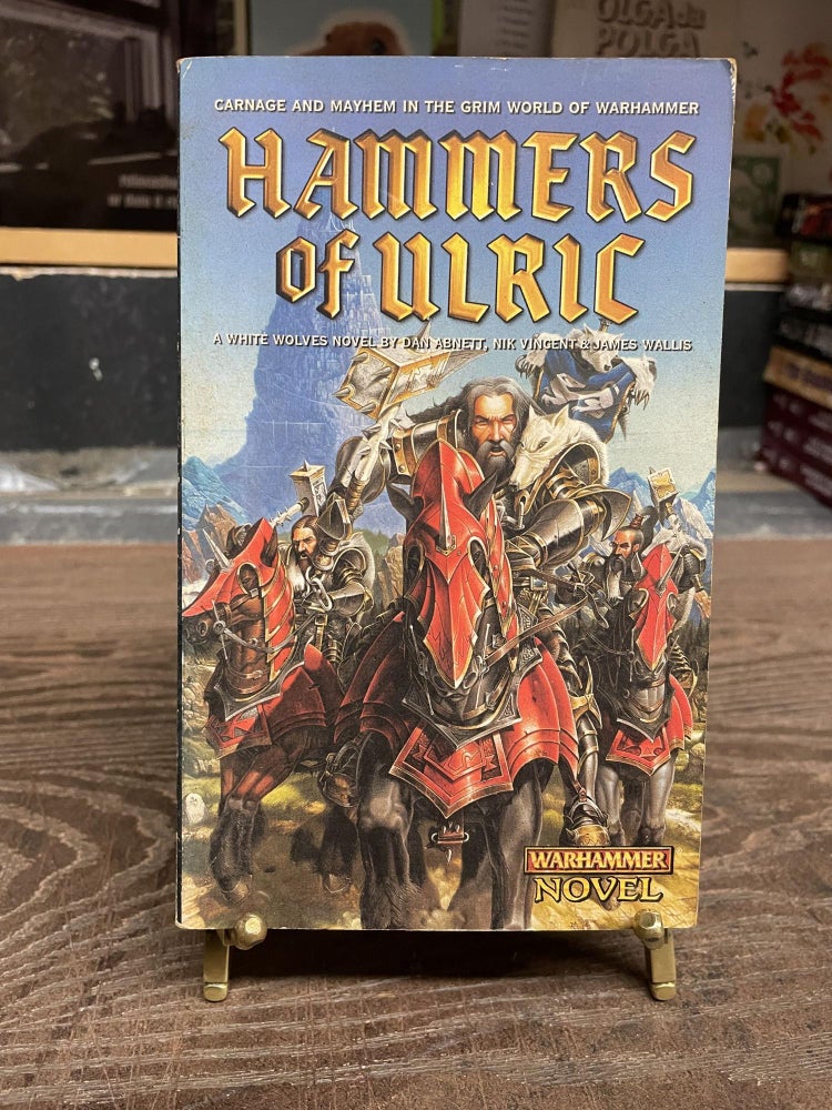 Item #82186 Hammers of Ulric (Warhammer: White Wolves). Dan Abnett.