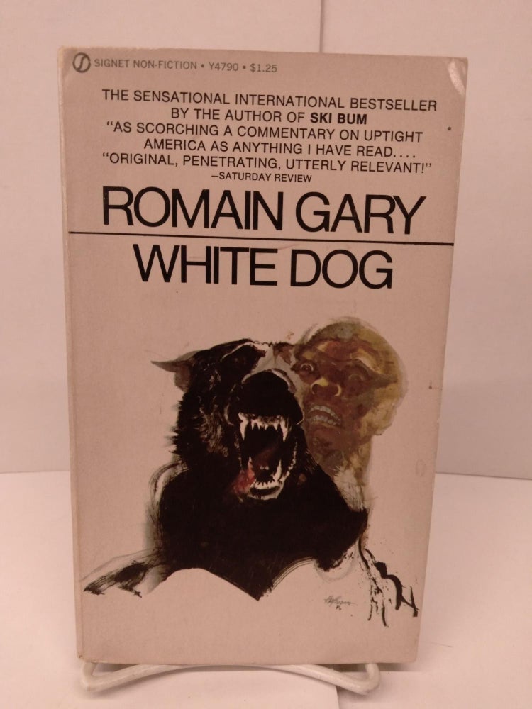 Item #86160 White Dog. Romain Gary.