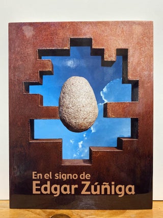 Item #86379 En El Signo De Edgar Zuniga. Edgar Zuniga