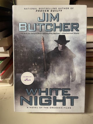 Item #91775 White Knight. Jim Butcher