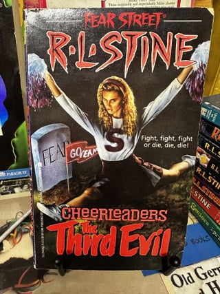Item #95452 Cheerleaders (The Third Evil). R. L. Stine