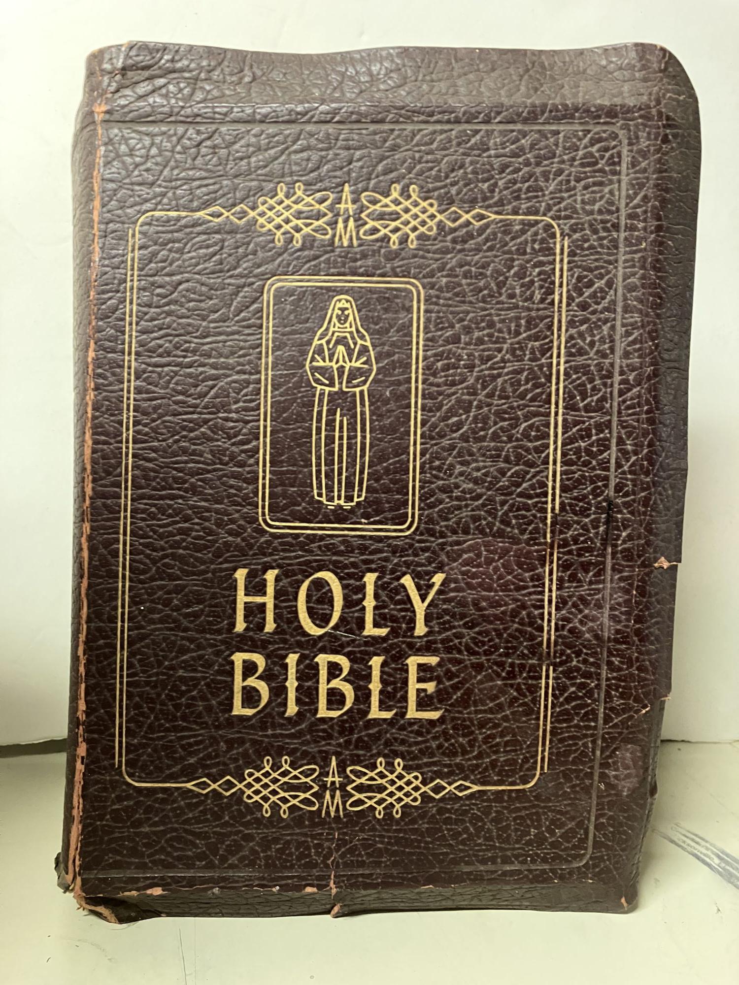 The Family Rosary Edition of the Holy Bible | Rev. John P. O'Connell
